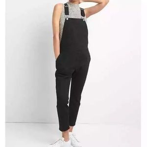 GAP Slouchy Black Overalls